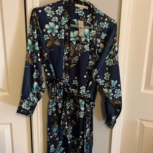 NWT Gorgeous Ann Taylor Loft Kimono